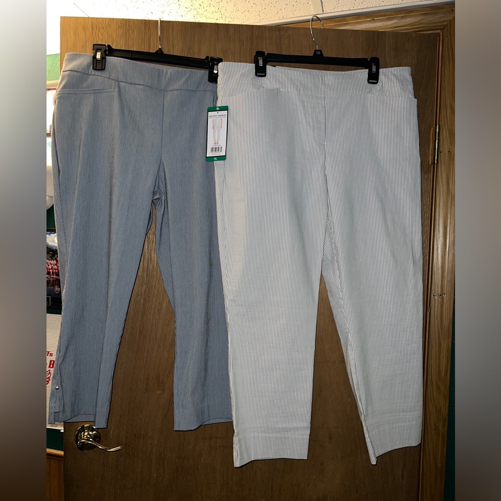 BUNDLE! (2) pairs of pull on size XL dress cropped pants/capris